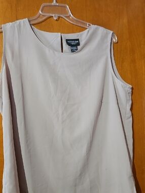 Notations Sleeveless Crewneck Shell Top in Taupe